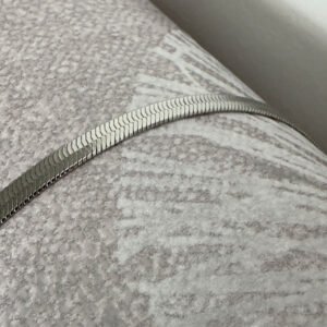 Elegant snake chain silver anklet.